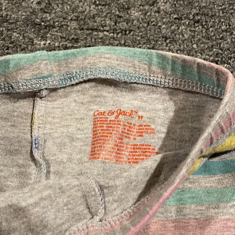 CAT & jack 2 t girls bottoms good condition - Picture 2 of 2